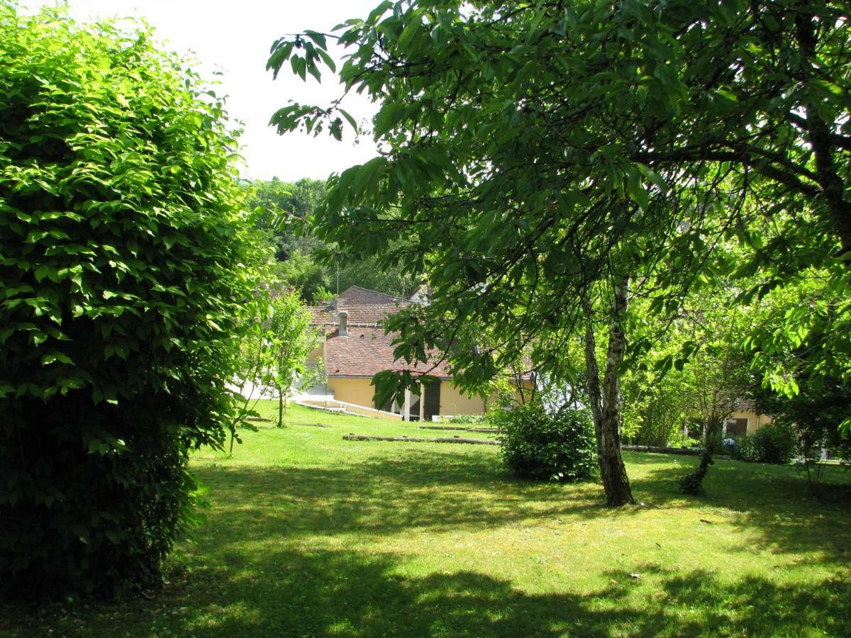 Le Clos Du Point De Vue Hotel Montigny-sur-Loing Kültér fotó